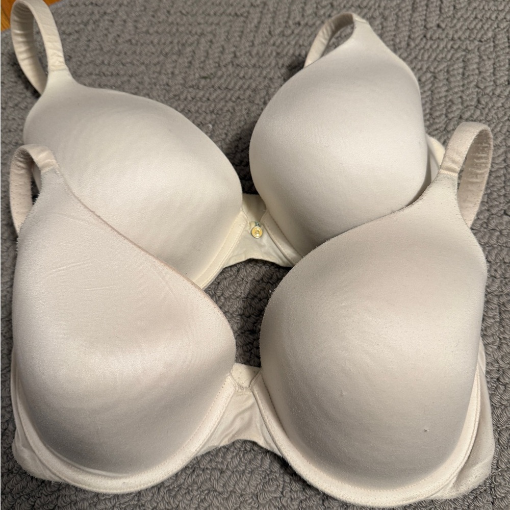 Victoria's Secret Cream Bra